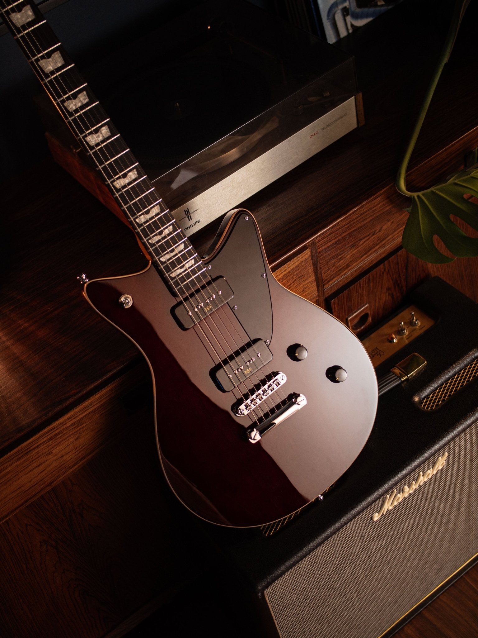 Revolt - Deep Burgundy - Baum Guitars