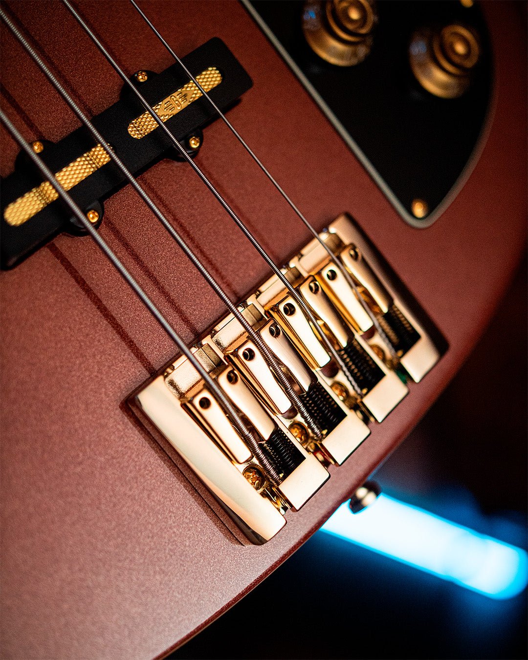 Nidhogg Bass - Siena Pearl - Baum Guitars