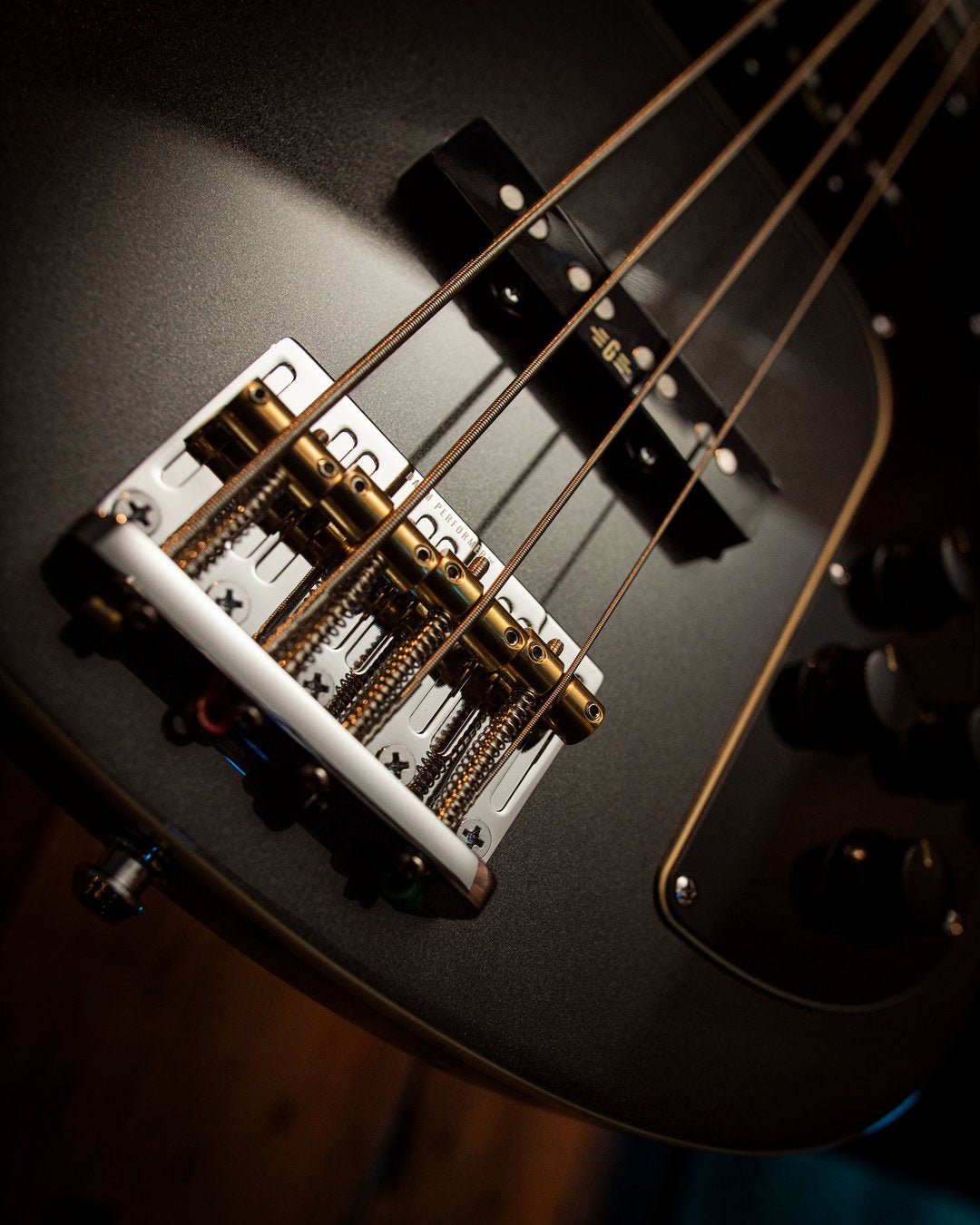 Nidhogg VEGA Bass - Magnetic Black