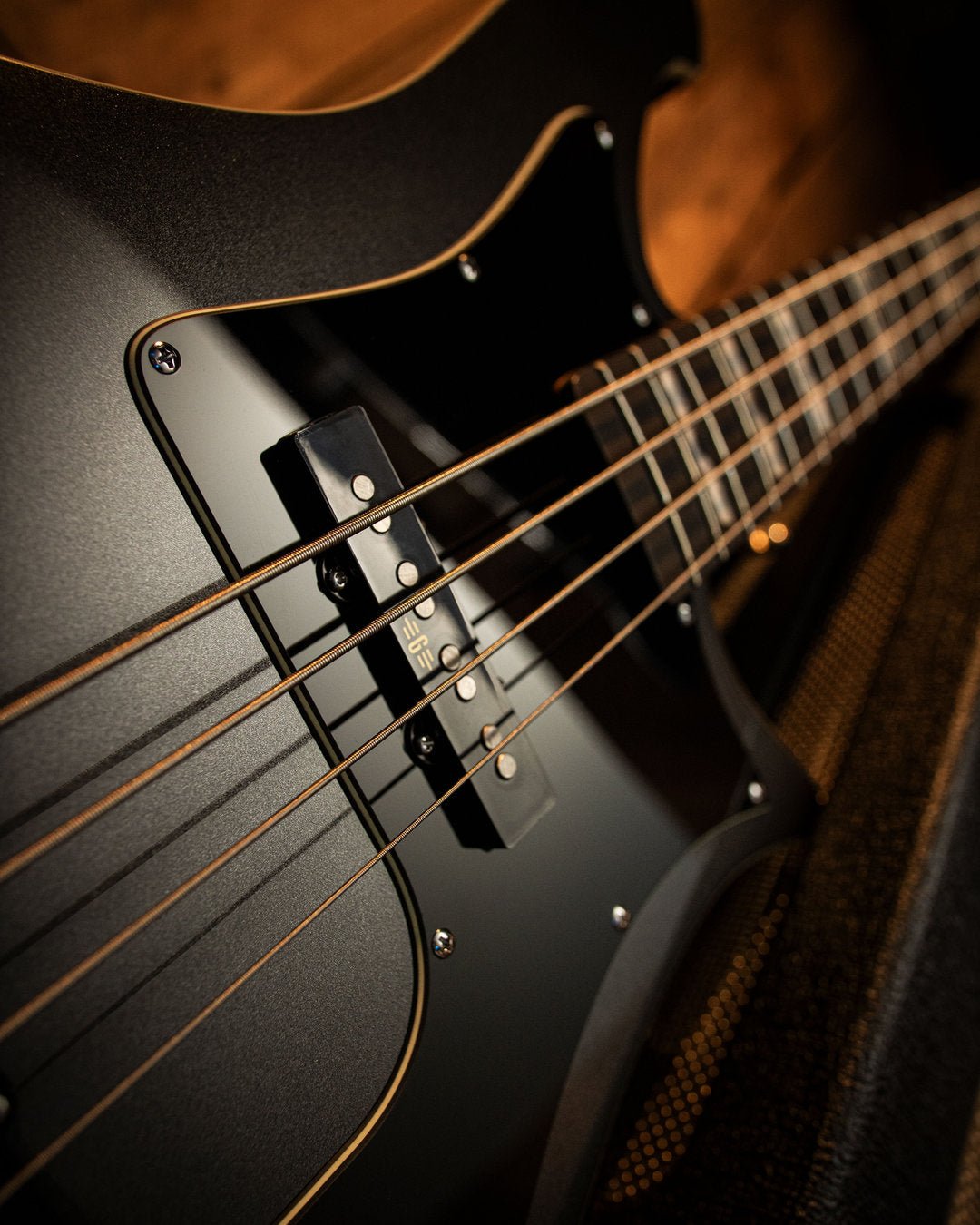 Nidhogg VEGA Bass - Magnetic Black