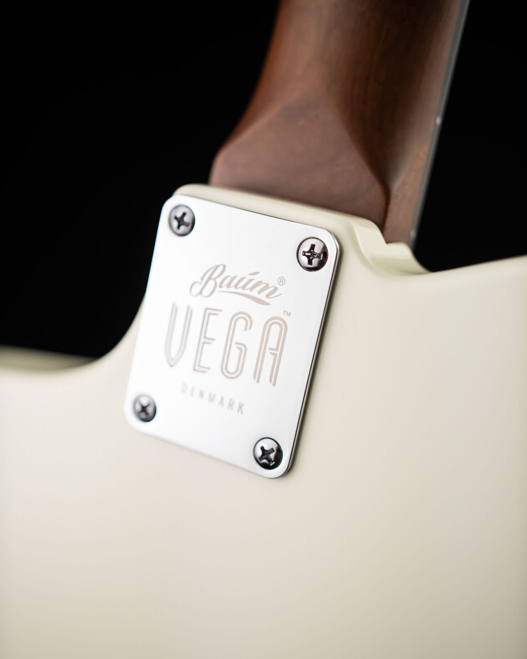 Wingman VEGA - Vintage White