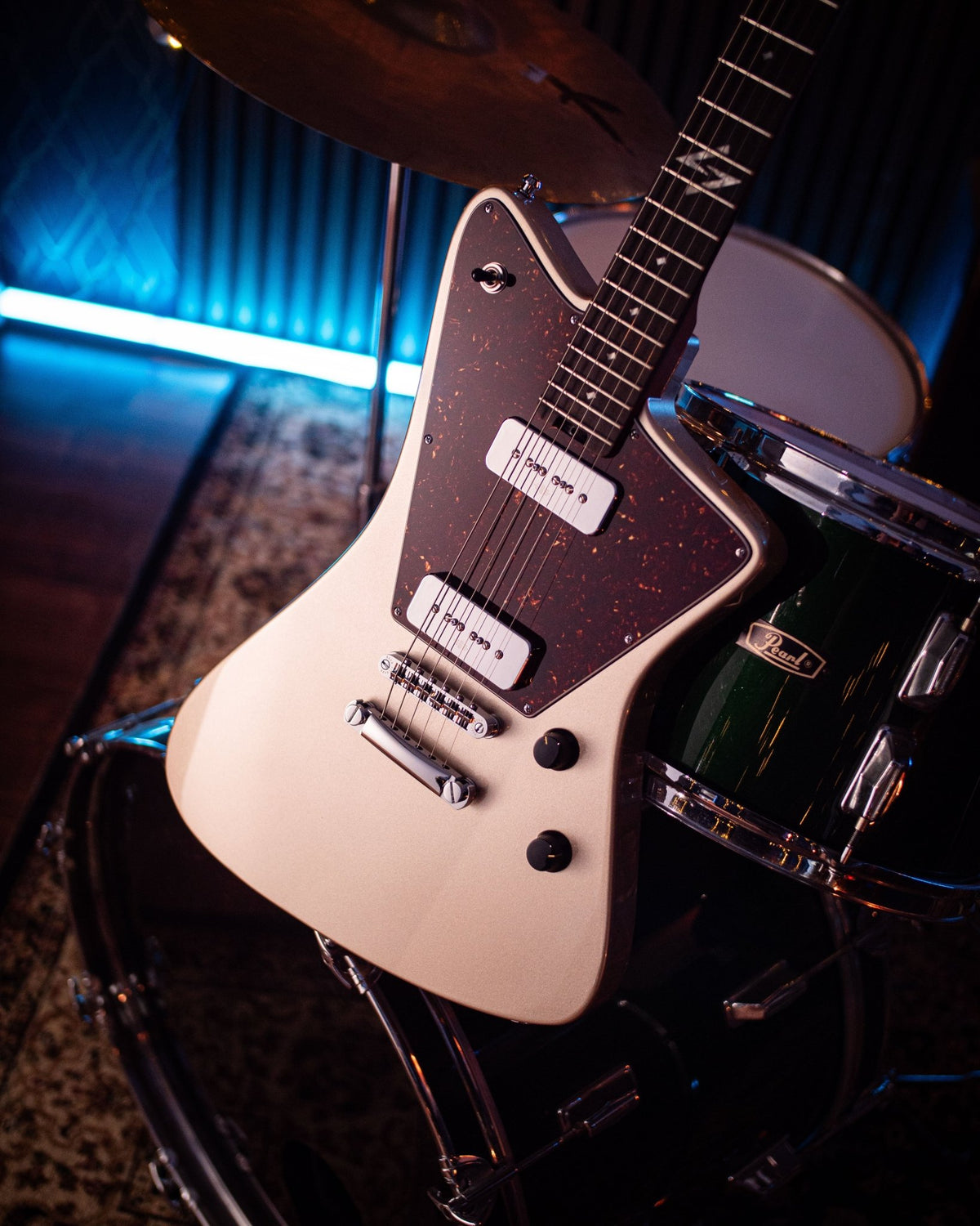 Savage - Moon Silver - Baum Guitars