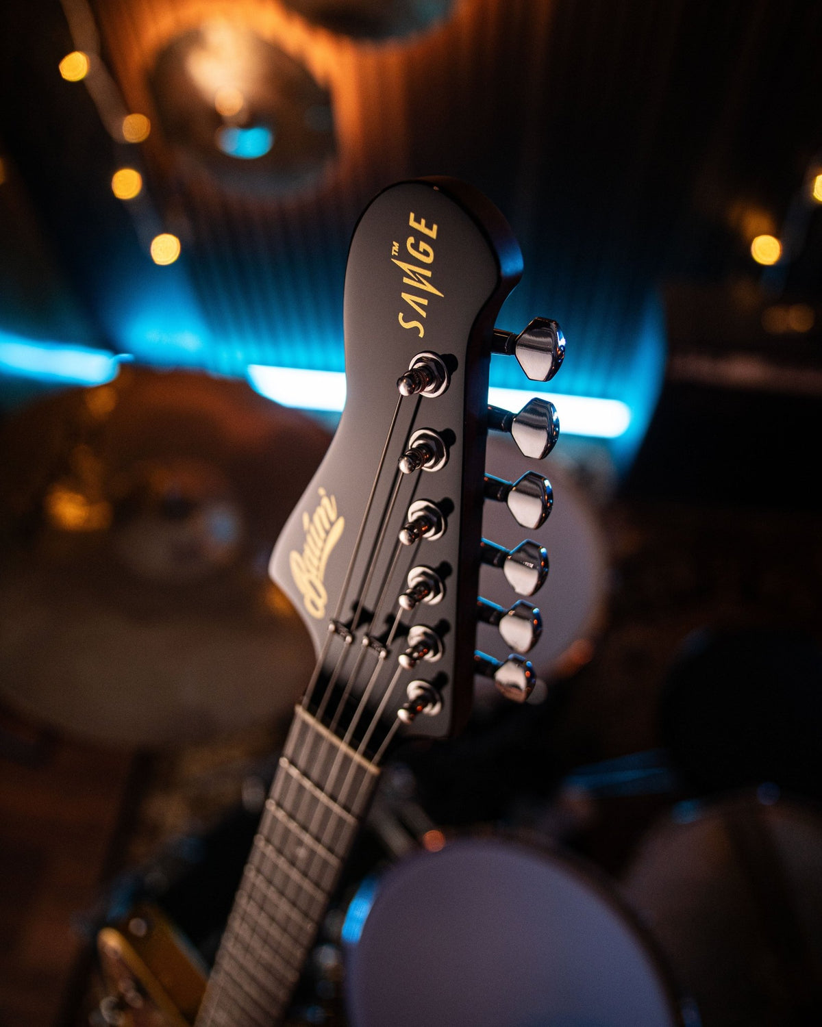 Savage - Amber Gold - Baum Guitars