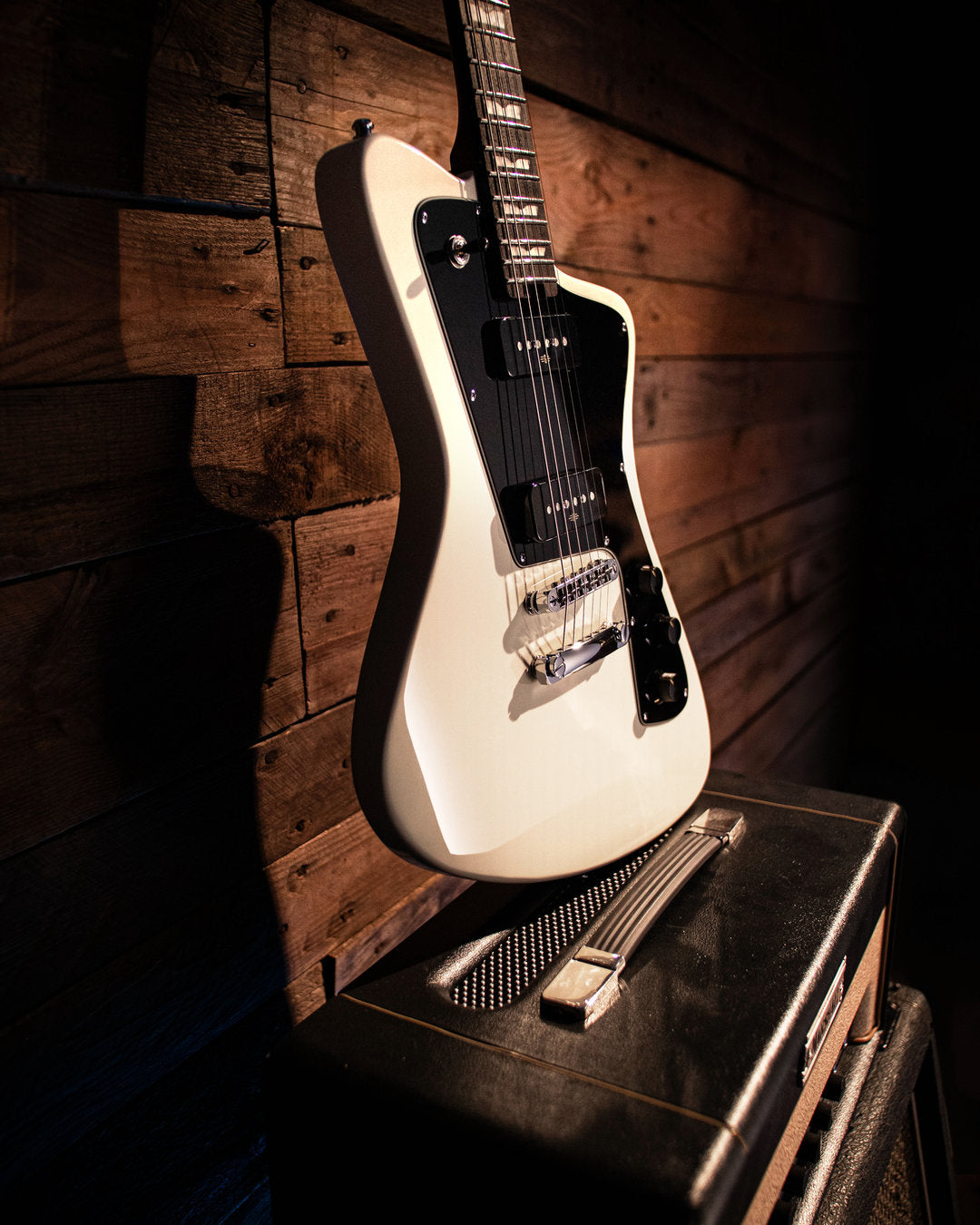 Wingman VEGA - Vintage White
