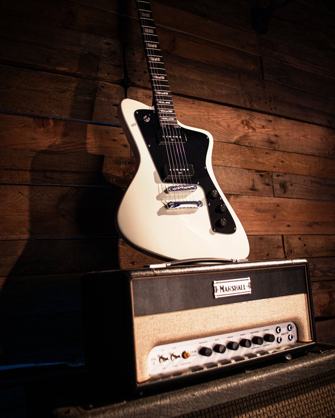 Wingman VEGA - Vintage White