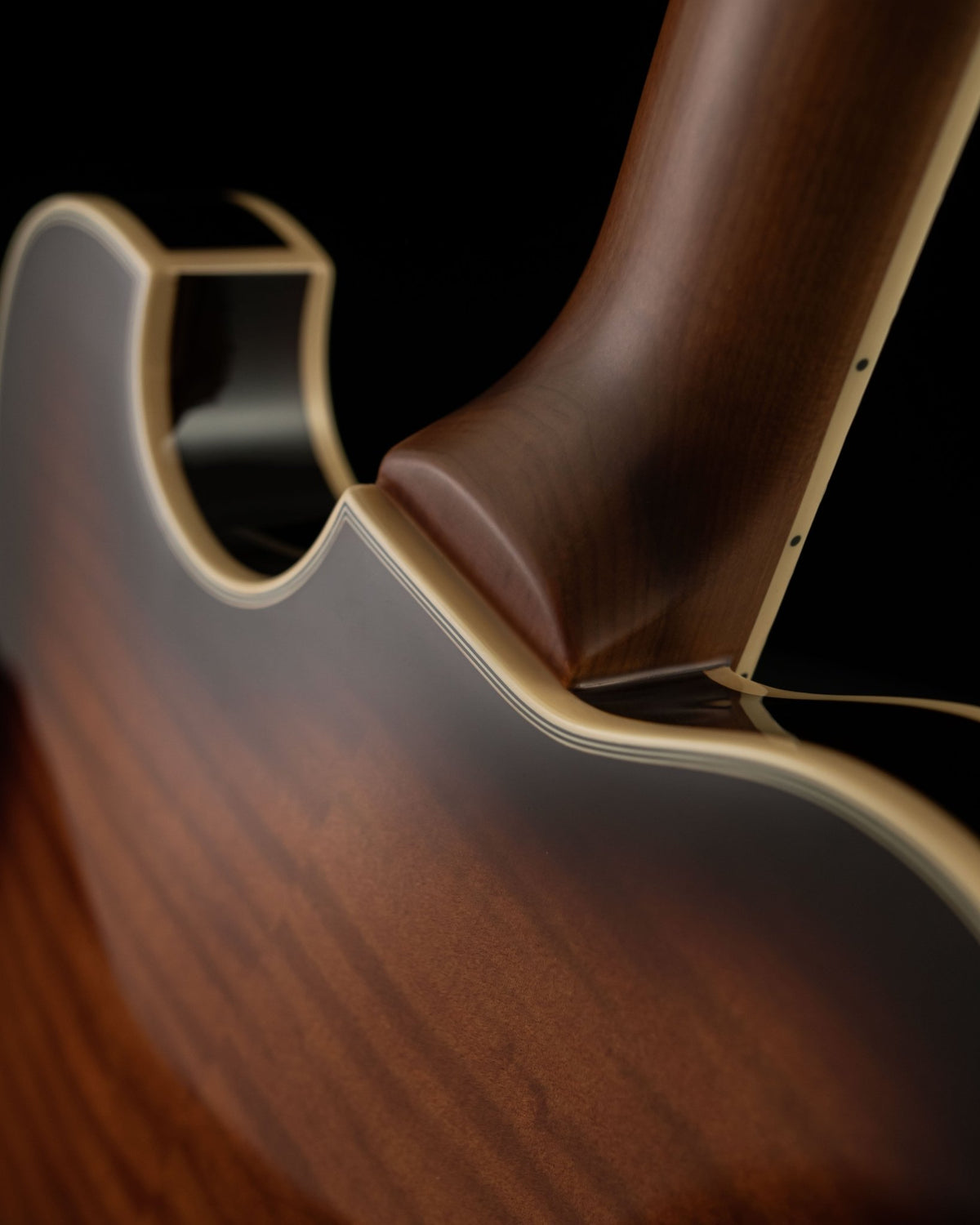 Leaper Air VEGA - Honey Burst - Baum Guitars